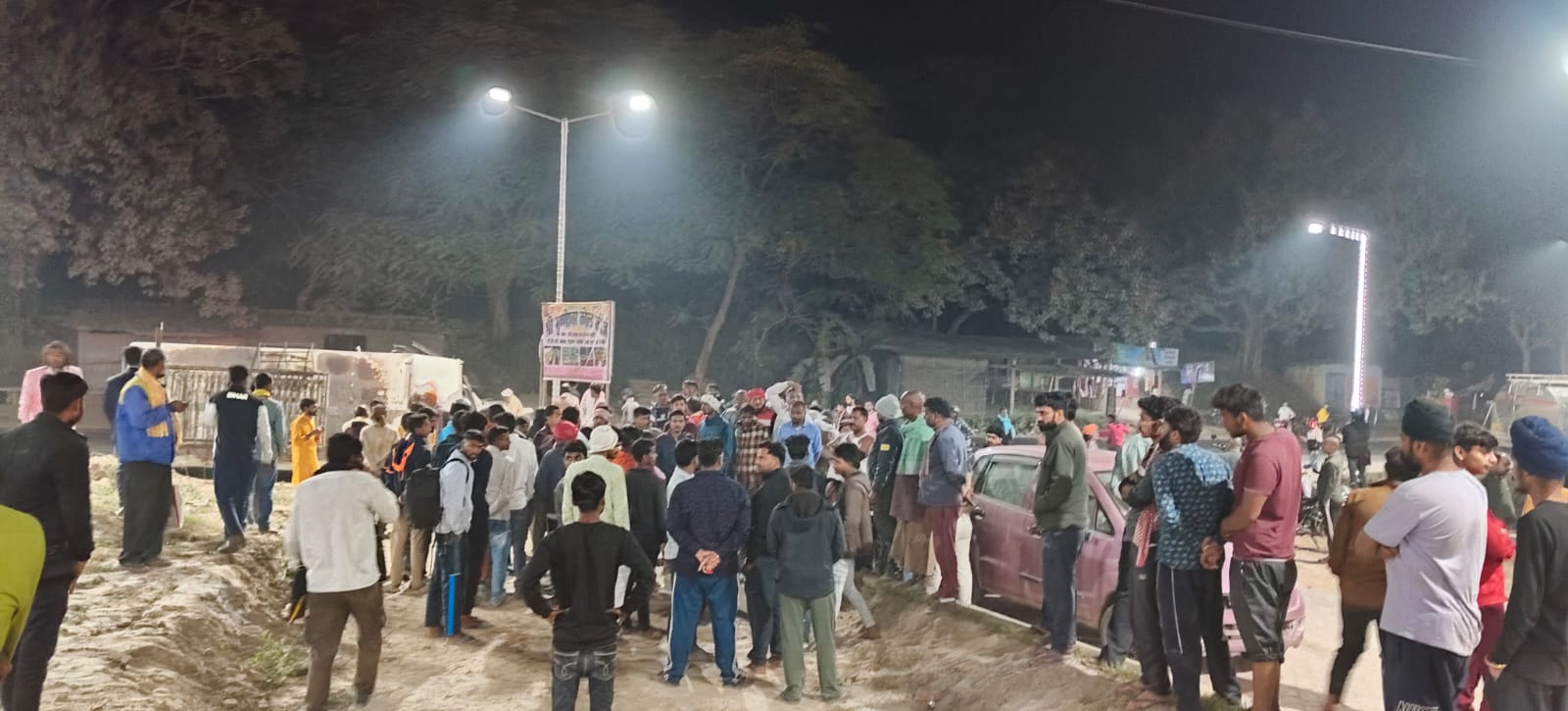 बेगूसराय के बछवाड़ा में  सिटीराइड बस और दूध टैंकर की ठोकर में तीन लोगों की मौत,आधा दर्जन लोग  बुरी तरह से जख्मी 2