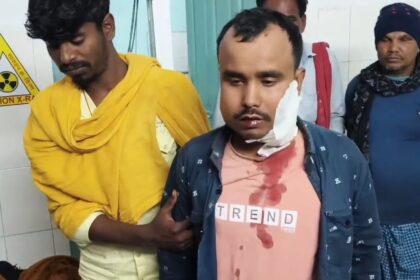 बेगूसराय में जुगाड़ ठेला पर बेतरतीब तरीके से रखे गए बांस के चपेट में आने से बाइक सवार बुरी तरह जख्मी, सदर अस्पताल में भर्ती 25