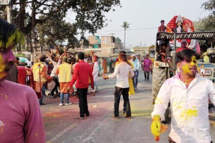 गाजे बाजे के साथ किया सरस्वती की प्रतिमा का किया गया विसर्जन 31