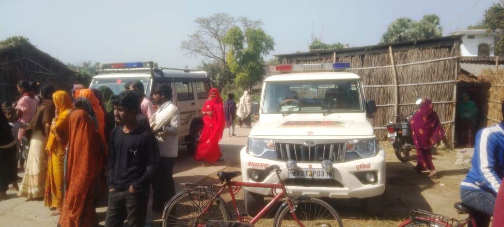 ज्वेलरी दुकान में सटर तोड़कर दिया चोरी की वारदात को अंजाम,चोरी के दौरान मकान मालिक पर दो चक्र किया फायरिंग 2