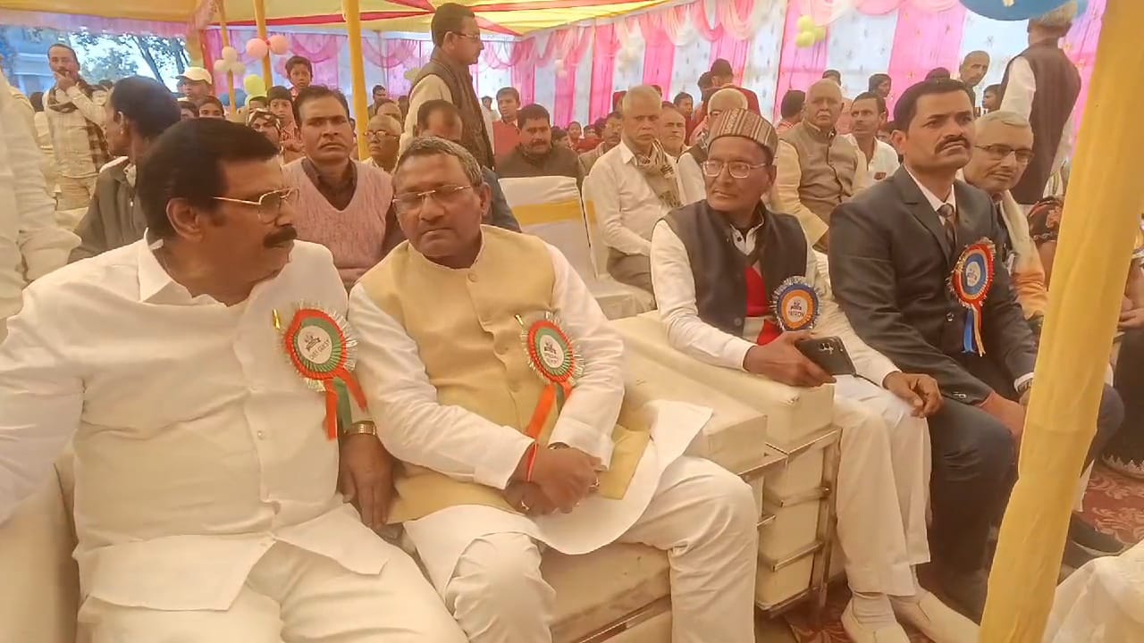 नालंदा में पूर्व सांसद आनंद मोहन ने दिल्ली चुनाव पर दी प्रतिक्रिया, कहा - सत्ता का उलटफेर लोकतंत्र के लिए जरूरी 2