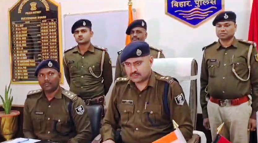 बेगूसराय पुलिस को मिली बड़ी सफलता, 13 अपराधियों को विभिन्न जगहों से किया गिरफ्तार 1
