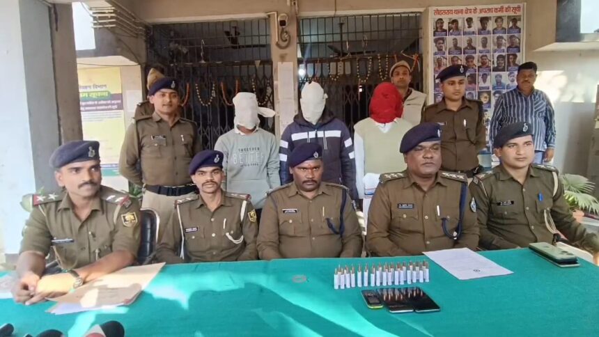 नालंदा: पुलिस ने वाहन जांच के क्रम तीस जिंदा कारतूस किया बरामद, मामले में तीन लोग गिरफ्तार 1