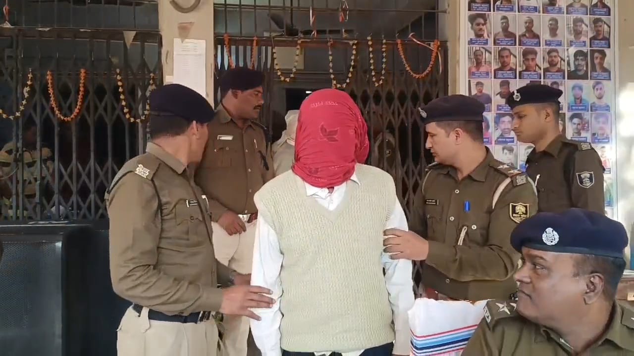 नालंदा: पुलिस ने वाहन जांच के क्रम तीस जिंदा कारतूस किया बरामद, मामले में तीन लोग गिरफ्तार 3