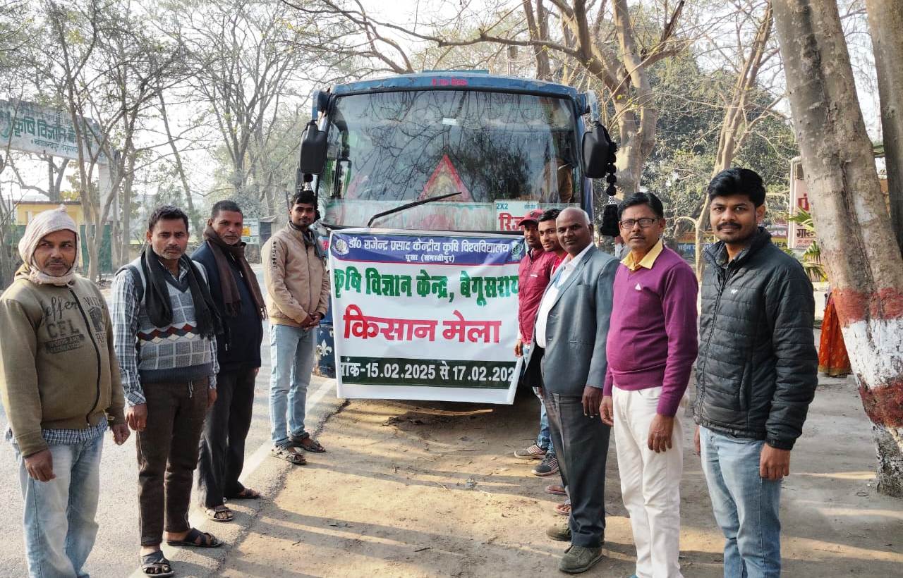 पूसा किसान मेला में भाग लेने के लिए किसानो का टीम हुआ रवाना 2