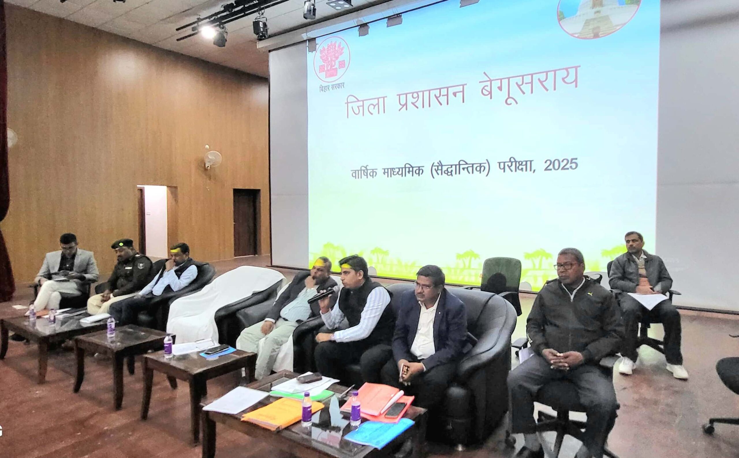 बेगूसराय जिलाधिकारी तुषार सिंगला ने बीस करोड़ उनतीस लाख पैतीस हजार एक सौ उन्नीस रुपये के लागत से तीस योजनाओं को दी स्वीकृति 3