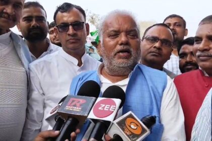 सीएम नीतीश कुमार ने हृदय भवन में पदाधिकारी के साथ की समीक्षा बैठक,नीतीश कुमार ने नालंदा के विकास और प्रगति के लिए 17 नई घोषणाएं की 31