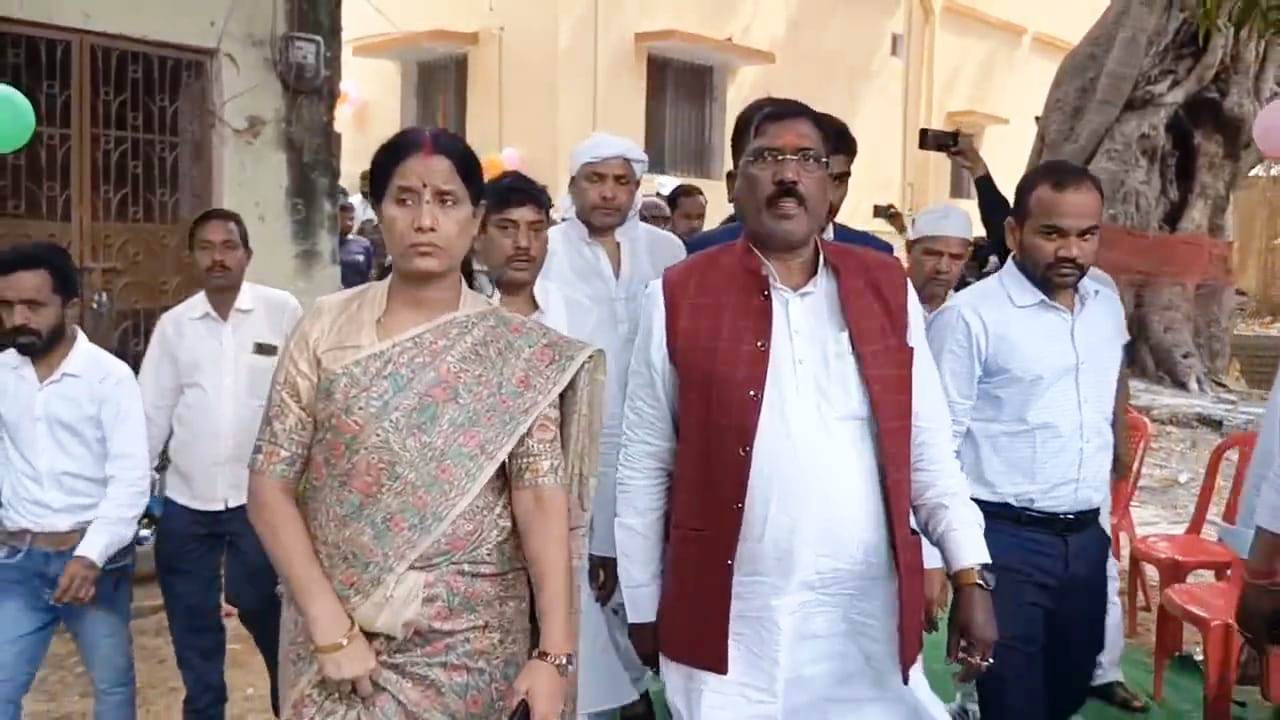 पंचायत राज मंत्री केदार प्रसाद गुप्ता पहुंचे नालंदा, बिहारशरीफ में जिला परिषद के आवासीय कार्यालय का किया उद्घाटन 3