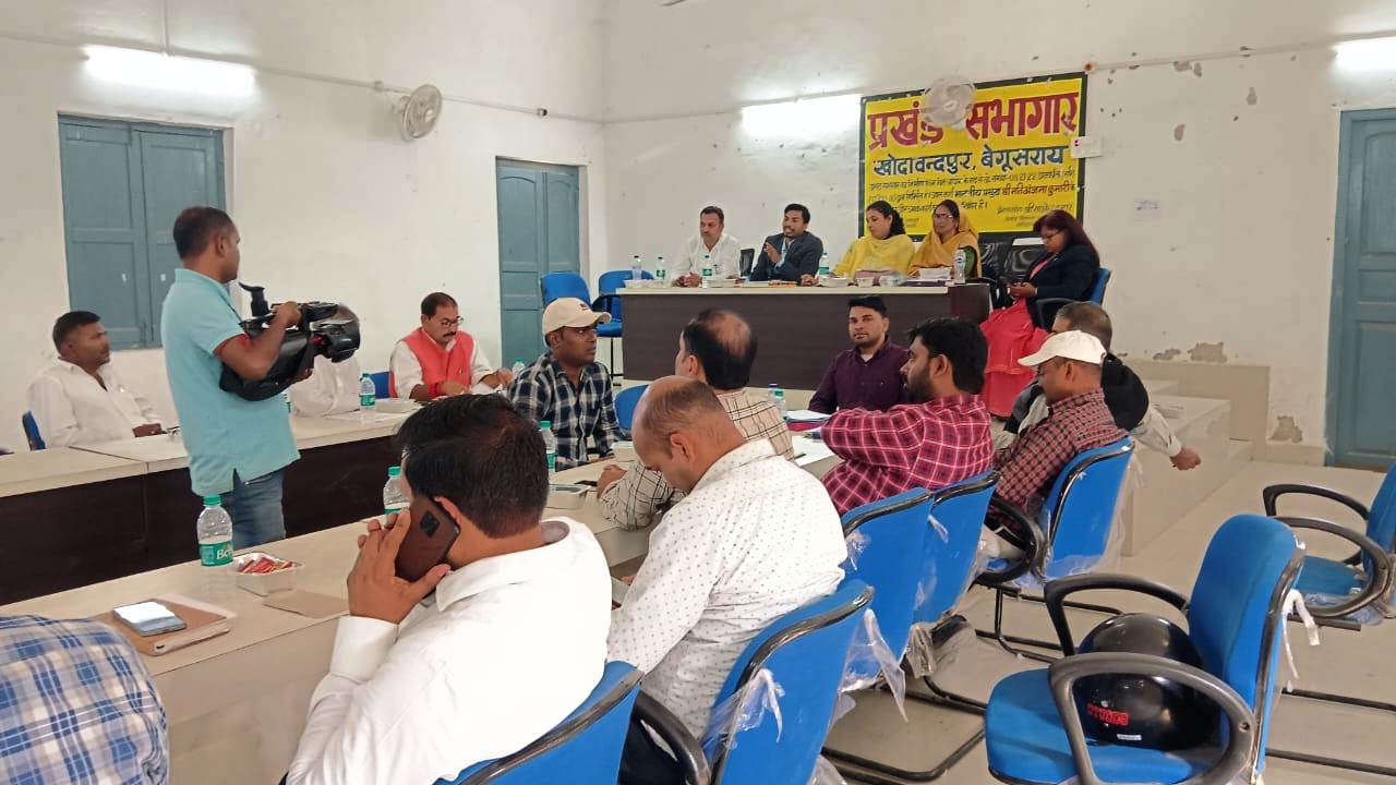 खोदावंदपुर पंचायत समिति की बैठक संपन्न,राशि भुगतान में विलंब पर सदस्यों ने जताया चिंता 2