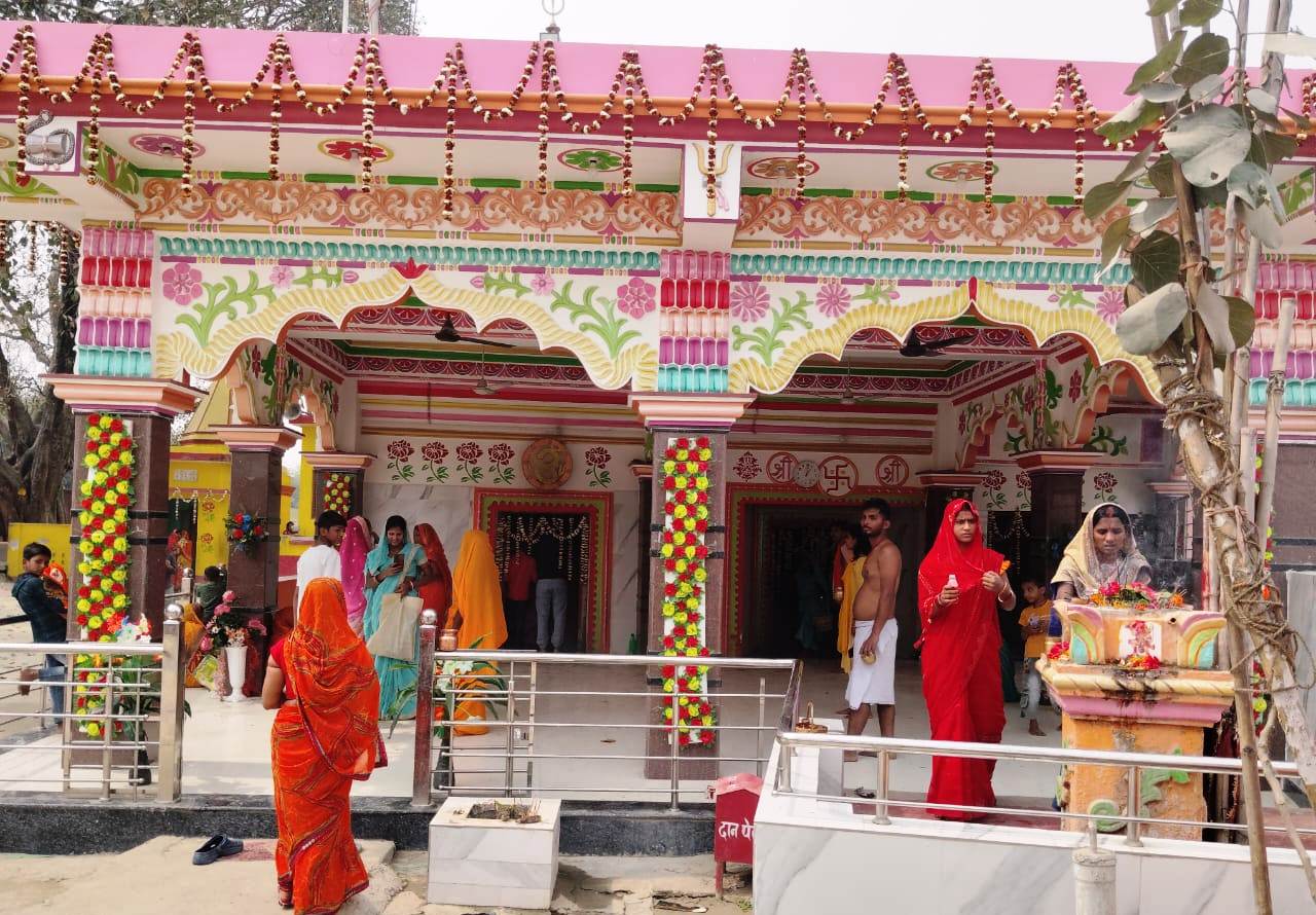 हर हर महादेव से गूंजा शिवालय, एहन उमति वर हम नै विआहव जौं उमा रहति कुमार,गे माई, के मंगल गीत से बना मांगलिक माहौल 3