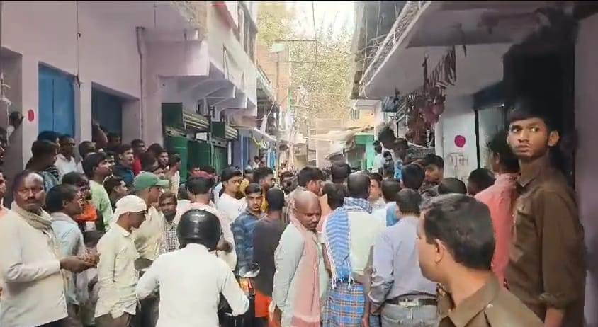 नालंदा-परवलपुर में स्वर्ण व्यवसाई की दुकान में हुआ दिनदहाड़े लूट,विरोध करने पर अपराधियों ने की फायरिंग 2