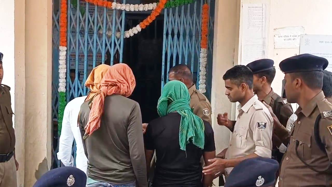 नालंदा: स्वर्ण व्यवसाई लूटकांड का पुलिस ने किया उद्भेदन, 36 के अन्दर तीन लुटेरा गिरफ्तार 2