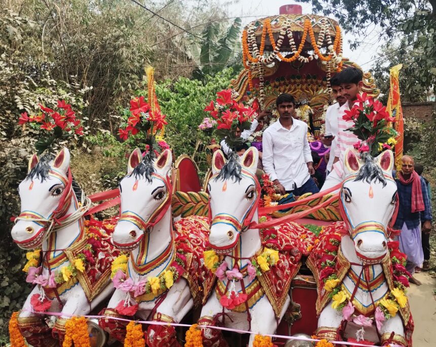 बेगूसराय के बछवाड़ा में राम जानकी प्रतिमा प्राण प्रतिष्ठा को लेकर निकाली गई कलश यात्रा 1