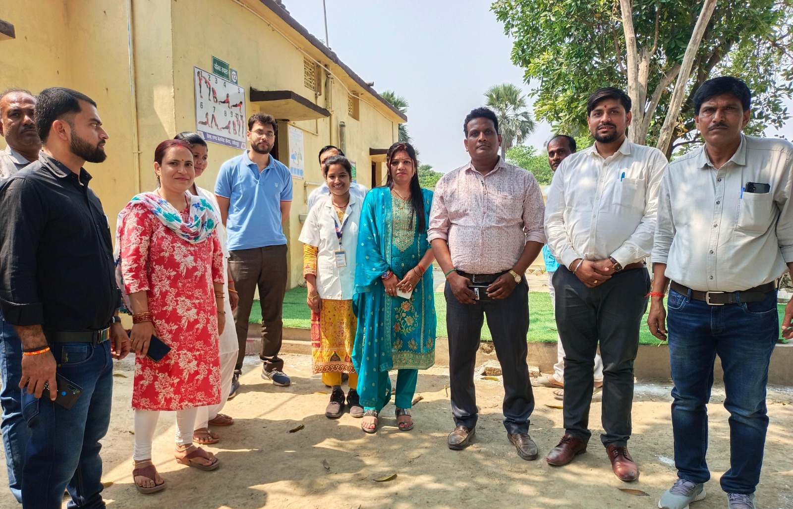 बछवाड़ा के एपीएचसी रसीदपुर का राज्य स्तरीय राष्ट्रीय गुणवत्ता आश्वासन मानक की टीम ने किया निरीक्षण 2