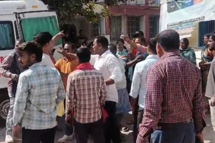 मामूली विवाद में तलवारबाजी, गोलीबारी में दो जख्मी... 29