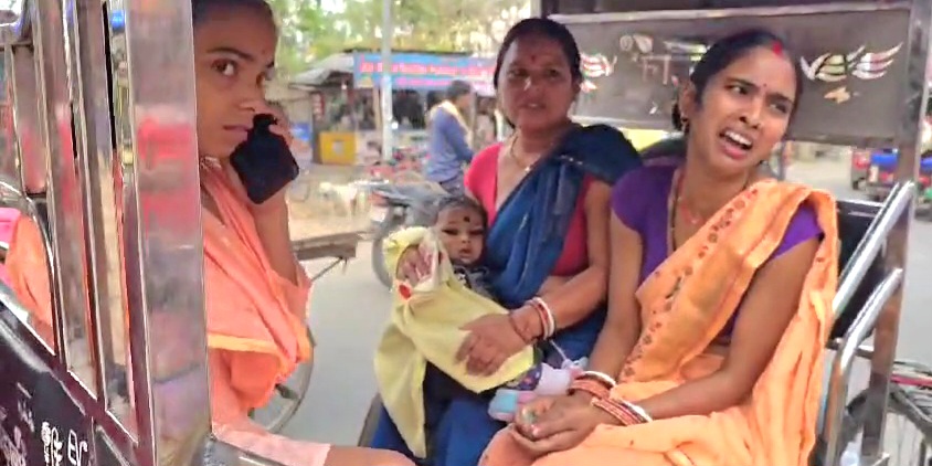 बेगूसराय में बेखौफ अपराधियों ने दिनदहाड़े एक महिला का पर्स छीनकर कर हुआ फरार, लोगो मे मचा हड़कंप 1