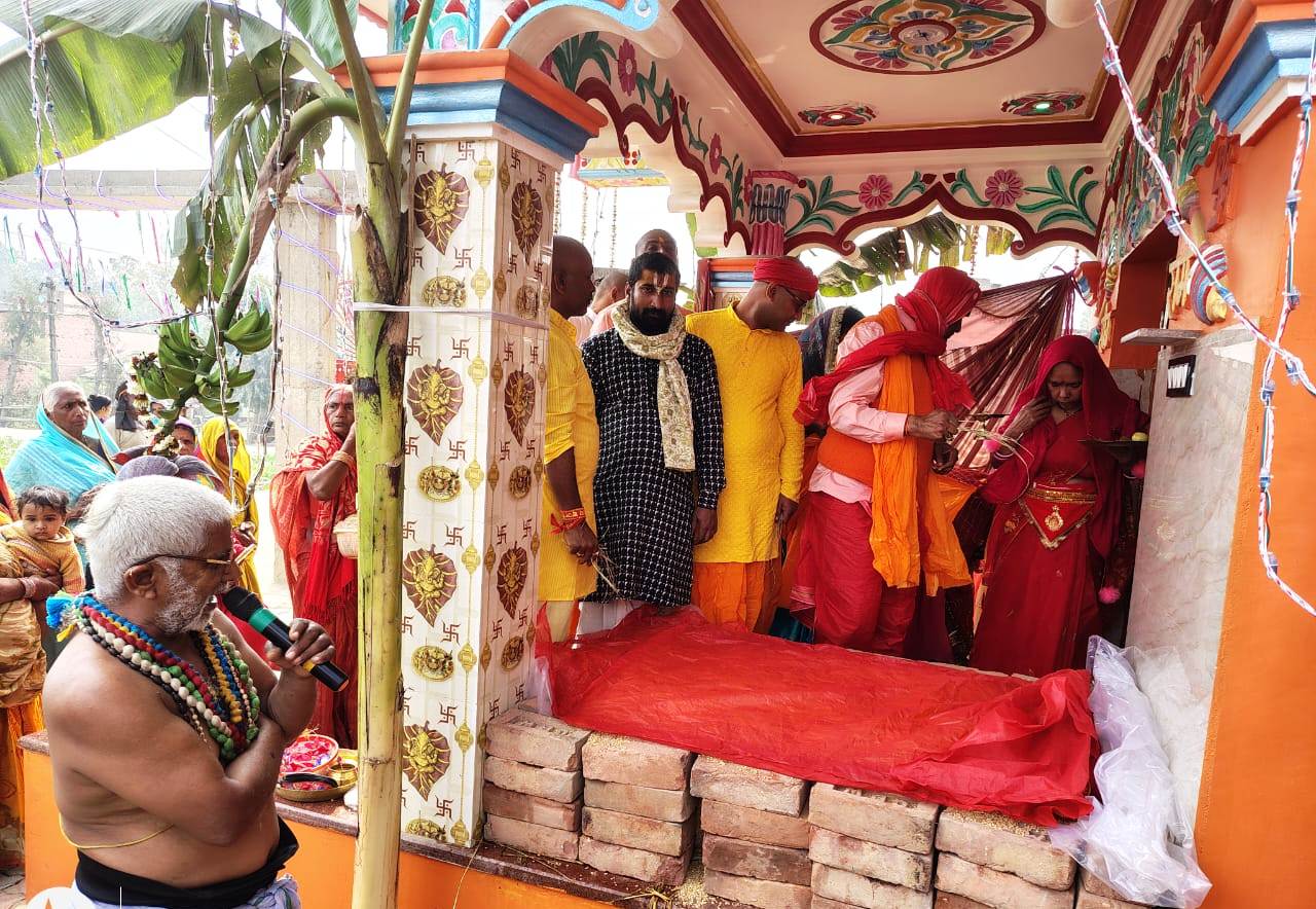 वैदिक मंत्रोचारण के साथ किया गया हनुमान जी के प्रतिमा का प्राण प्रतिष्ठा 2