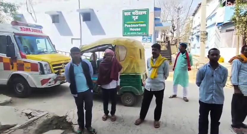 बेगूसराय में ट्रेन पर चढ़ने के दौरान गिरकर एक युवक की मौत, मजदूरी करने के लिए दिल्ली जा रहा था  युवक 2