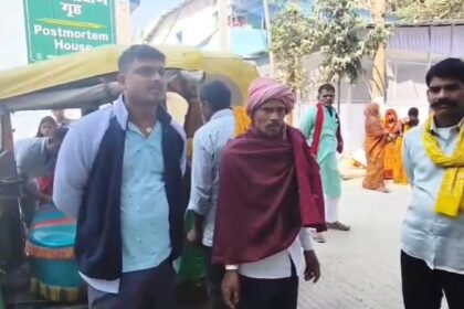 बेगूसराय में ट्रेन पर चढ़ने के दौरान गिरकर एक युवक की मौत, मजदूरी करने के लिए दिल्ली जा रहा था  युवक 17