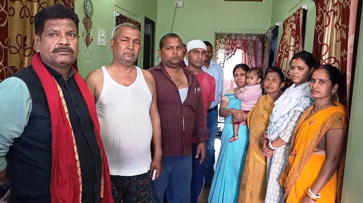 नालंदा: मामूली विवाद को लेकर दिनदहाड़े बदमाशों ने किया घर पर चढ़कर गोलीबारी,विरोध करने पर घर पिता पुत्र समेत चार लोगों के साथ किया मारपीट 2