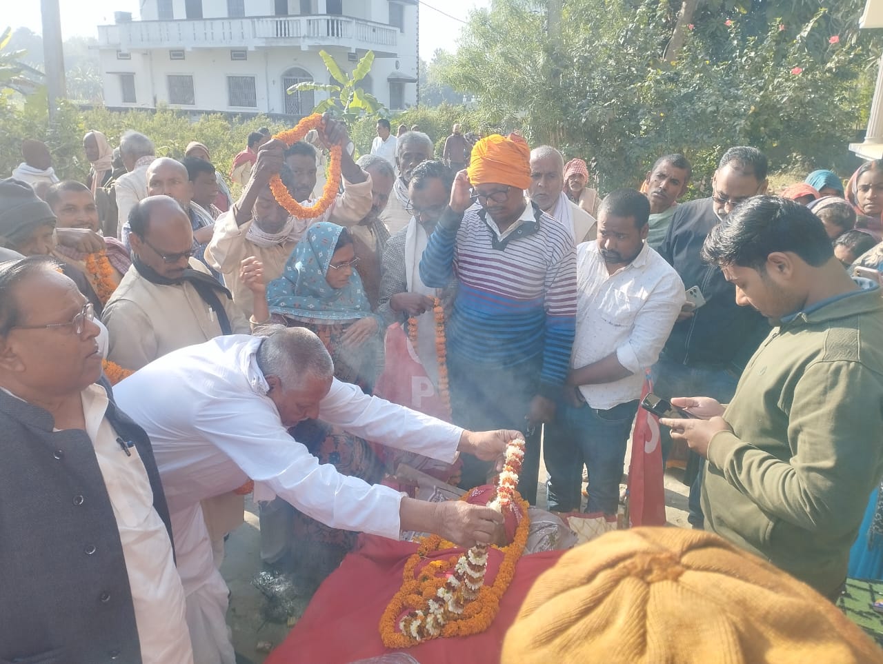 बेगूसराय भाकपा के जिला परिषद सदस्य के आकस्मिक निधन से पार्टी कार्यकर्ताओ में शोक 2