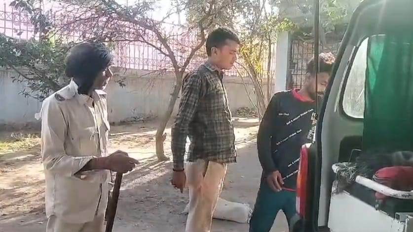 नालंदा में महिला की निर्मम हत्या, शव को सड़क किनारे फेंका, दोनों पैरों में ठोकी गई कीलें 2