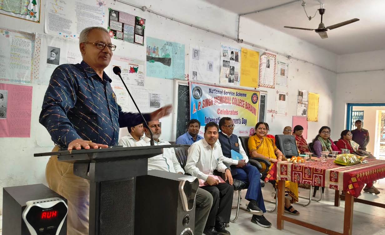 अयोध्या प्रसाद सिंह स्मारक महाविद्यालय, बरौनी में अंतर्राष्ट्रीय महिला दिवस हर्षोल्लास के साथ समारोह पूर्वक मनाया गया 3