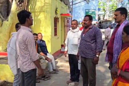 बेगूसराय में तेज रफ्तार चार चक्का वाहन ने एक मोटरसाइकिल सवार युवक को कुचला, युवक की घटनास्थल पर ही दर्दनाक मौत, परिजनों मचा कोहराम 19