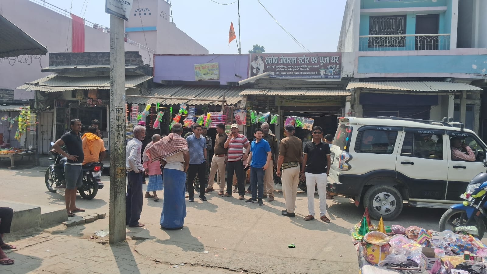 छिटपुट घटनाओं को छोड़ होली शांति पूर्ण संपन्न, अपने कर्तव्यों पर मुस्तैद रहे पदाधिकारी 2