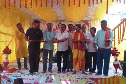 बेगूसराय वीरपुर में विराट शिव गुरू चर्चा में उमड़ी श्रधालुओं की भीड़ 21