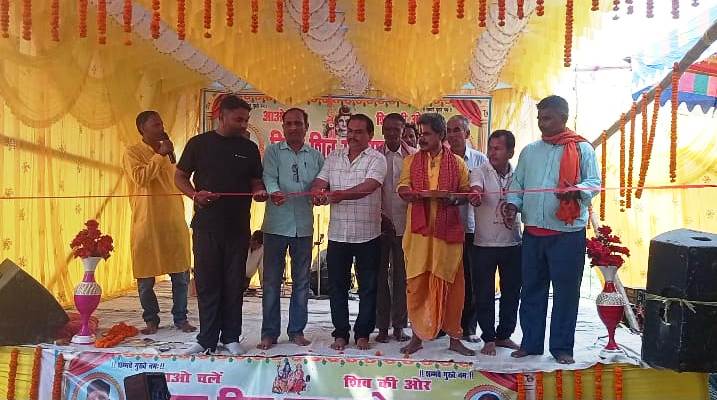 बेगूसराय वीरपुर में विराट शिव गुरू चर्चा में उमड़ी श्रधालुओं की भीड़ 1
