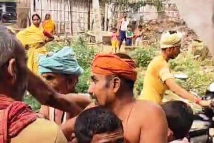 बेगूसराय में जमीनी विवाद को लेकर दो पक्षों के बीच मारपीट में एक लोग गंभीर रूप से घायल 21