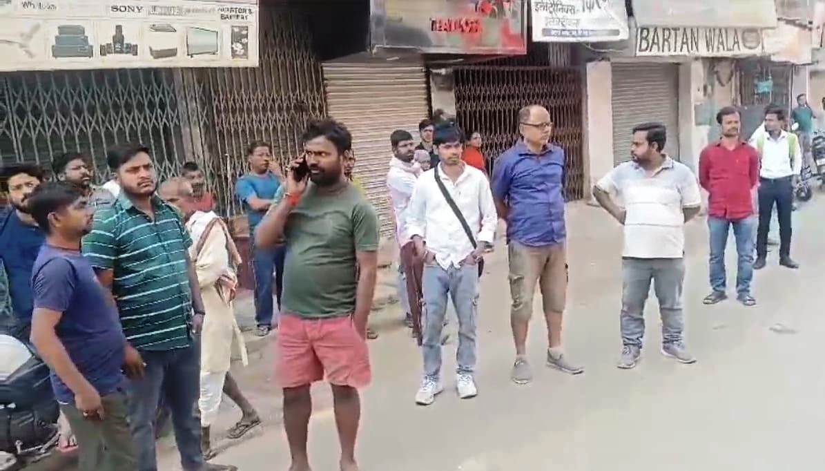 नालंदा: बच्चे का अपहरण कर भाग रहे अपहरणकर्ताओं की बोलेरो गाड़ी जाम में फंसी, बच्चे ने कूदकर बचाई अपनी जान 3