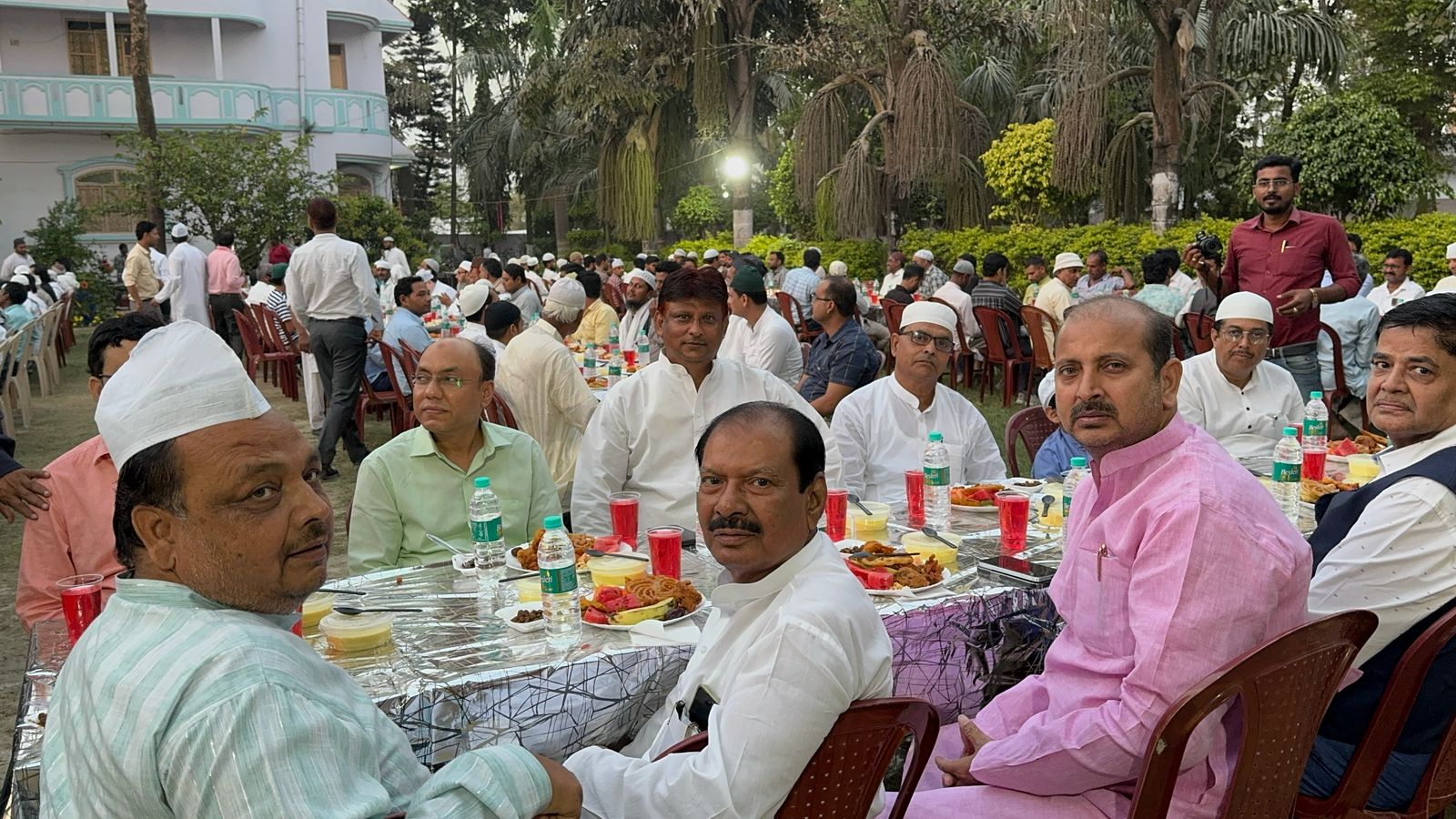 समस्तीपुर: बीबी फातिमा टीचर्स ट्रेनिंग कॉलेज परिसर में "दावते इफ्तार " का आयोजन 3
