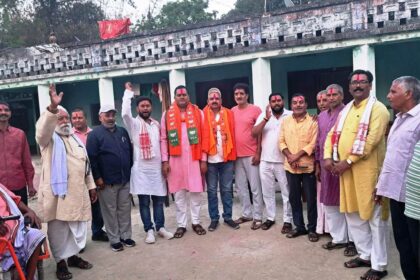 बछवाड़ा प्रखंड के दो भाजपा नेता को जिला और रेल में पद मिलने पर कार्यकर्ताओं ने किया सम्मानित 21