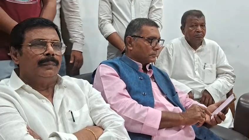 समस्तीपुर: बिहार में तीसरा फ्रंट का कोई भविष्य नही है - अनन्द मोहन 3