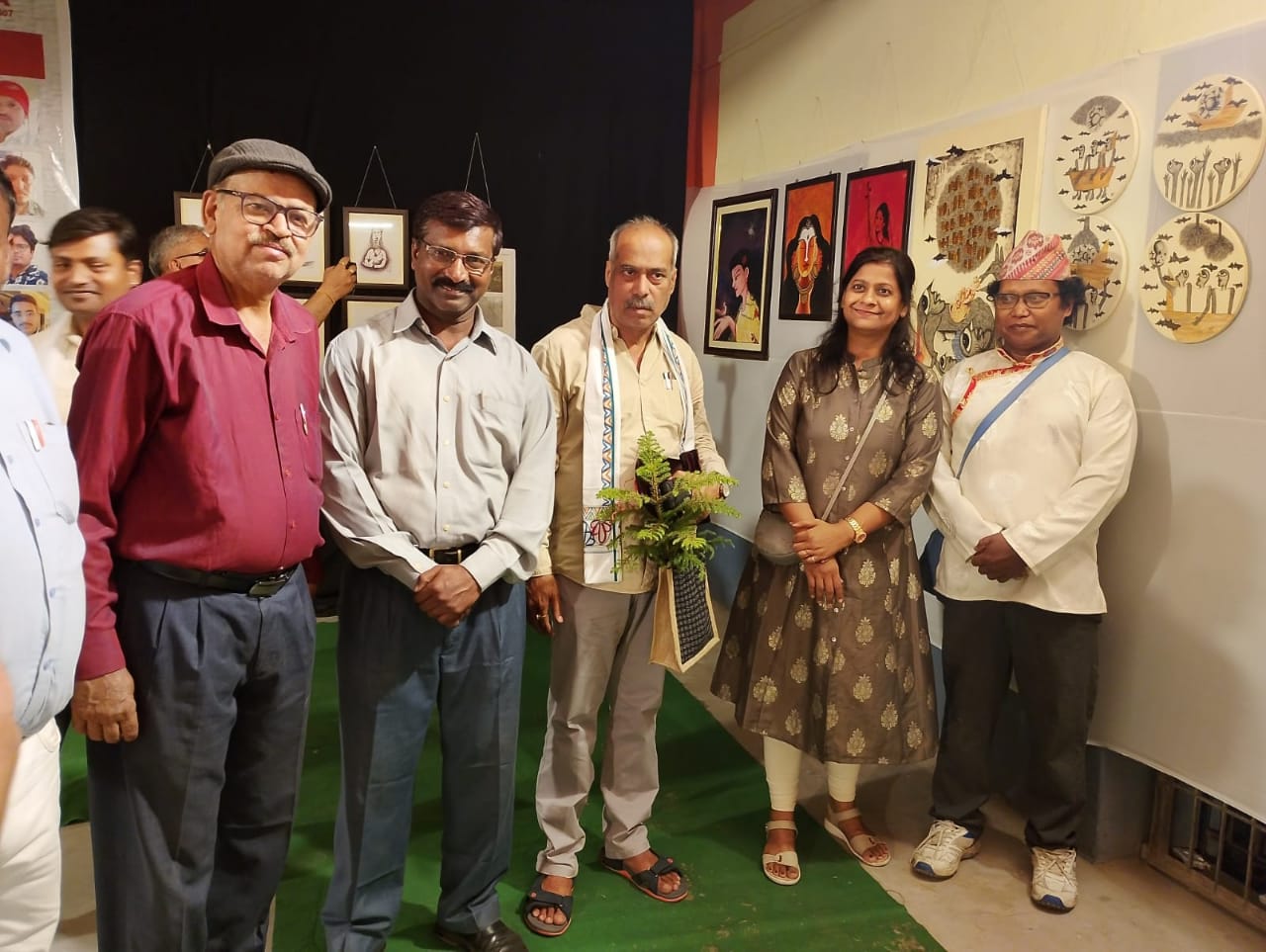 राष्ट्रीय कला प्रदर्शनी में लगाये गए उत्कृष्ट प्रदर्श लोगों को अपनी ओर किया आकृष्ट 2