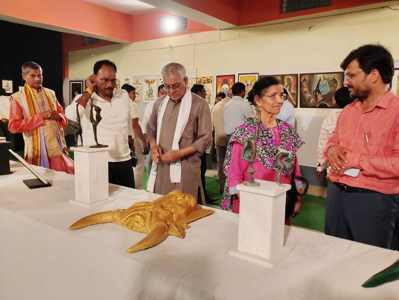 राष्ट्रीय कला प्रदर्शनी में लगाये गए उत्कृष्ट प्रदर्श लोगों को अपनी ओर किया आकृष्ट 3