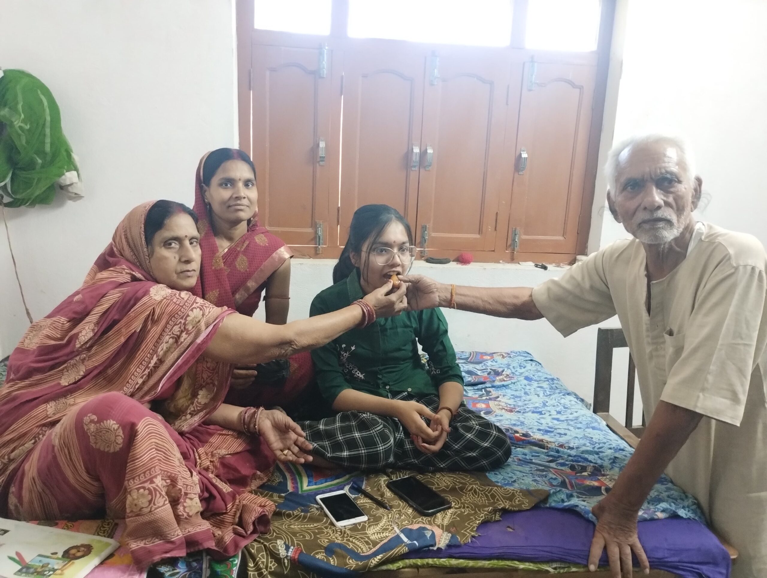 बछवाड़ा में मस्कुलर डिस्ट्रॉफी बीमारी से ग्रसित दिव्यांग छात्रा ने दसवीं में 458 अंक प्राप्त कर रचा इतिहास 2