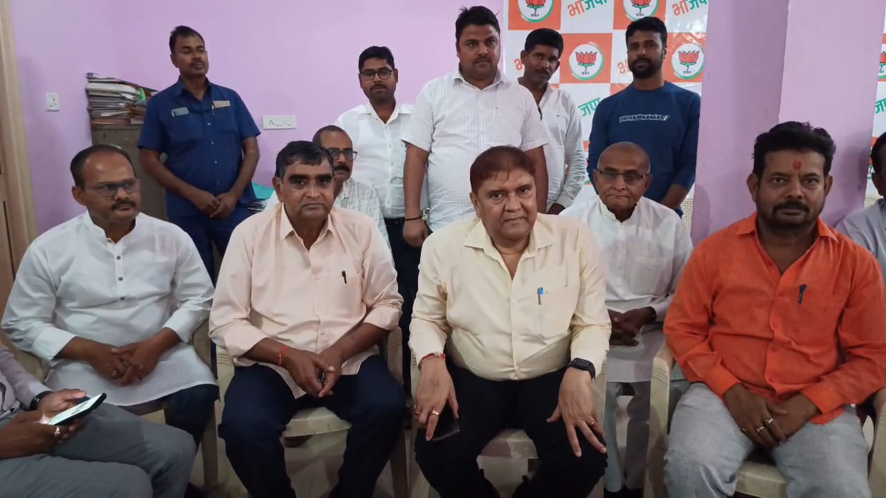 बिहार सरकार के वन एवं पर्यावरण मंत्री डॉ. सुनील कुमार का बयान  : झूठे कागजात बनाकर सरकारी भूमि पर किया जा रहा कब्जा, वक्फ बिल से जमीन होगी मुक्त 3