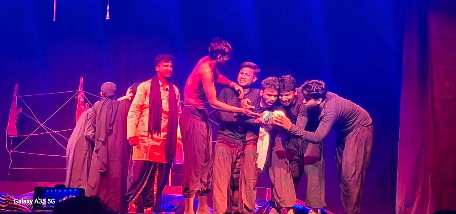 गणेश गौरव के निर्देशन में बाल रंगमंच के नाटक ने दिया सन्देश 4