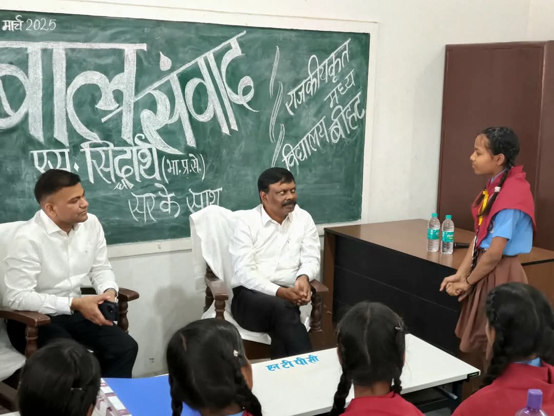 सफलता के लिए हमें अपना मानक स्वयं तय करना होगा और अपने सपनों को साकार करने के लिए निरंतर परिश्रम करना होगा – डॉ एस सिद्धार्थ 3