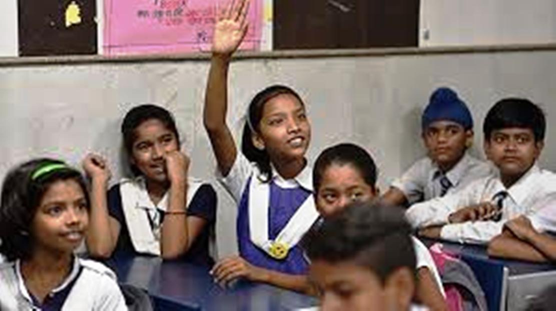 विद्यालय में वर्ग एक से आठ तक का रिजल्ट जारी, बच्चों में खुशी 3