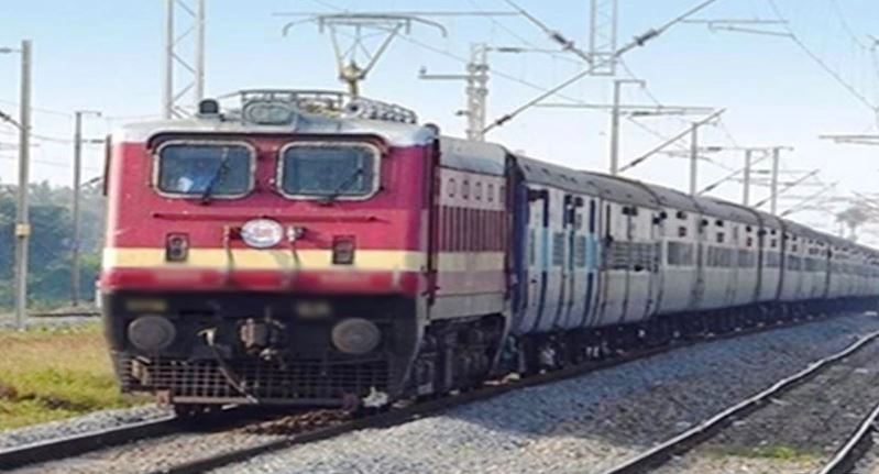 समस्तीपुर: गोरखपुर जं.-गोरखपुर कैंट के मध्य तीसरी लाइन के प्रावधान के मद्देनजर 05 ट्रेनों का परिचालन परिवर्तित मार्ग से चलेगा 8