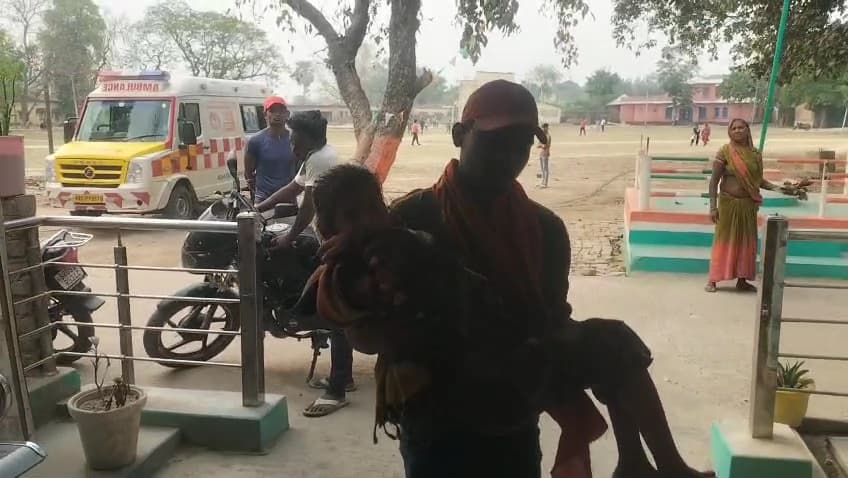 बेगूसराय में ठनका के चपेट में आने से एक लड़की की मौत,एक महिला समेत दो लड़की गंभीर रूप से घायल  4