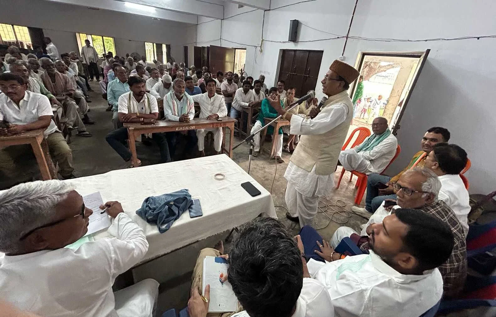 आगामी विधानसभा चुनाव के तैयारी व संगठन सृजन को लेकर बछवाड़ा प्रखंड कांग्रेस कमिटी की बैठक 3