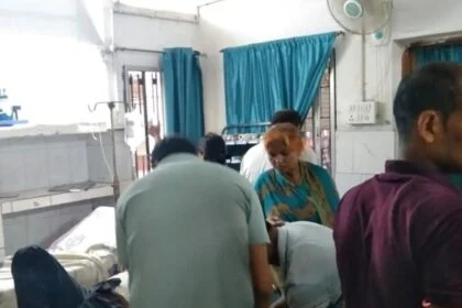 समस्तीपुर: दलसिंहसराय-विद्यापतिनगर मार्ग पर ट्रक और टेम्पू की भीषण टक्कर, टेम्पू सवार महिला समेत दो लोगो की मौत, चार लोग घायल 25