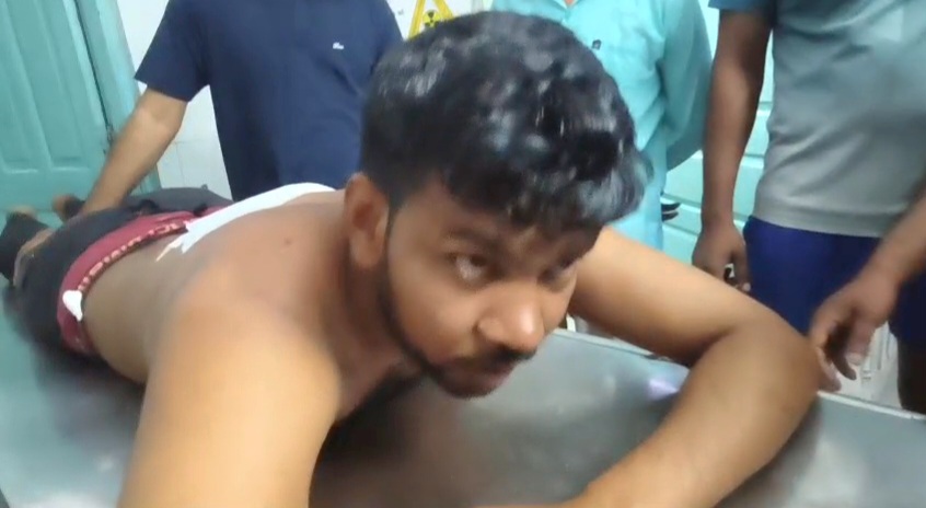 बेगूसराय में बेख़ौफ़ अपराधियों ने एक दुकानदार युवक को गोली मारकर किया घायल, सदर अस्पताल में भर्ती 2