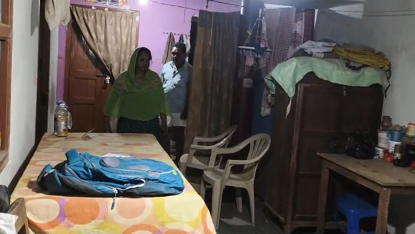 बेगूसराय-में गंदगी की शिकायत पर रिटायर फौजी के साथ मारपीट, पुलिस भी नहीं सुन रही फौजी की फरियाद 4