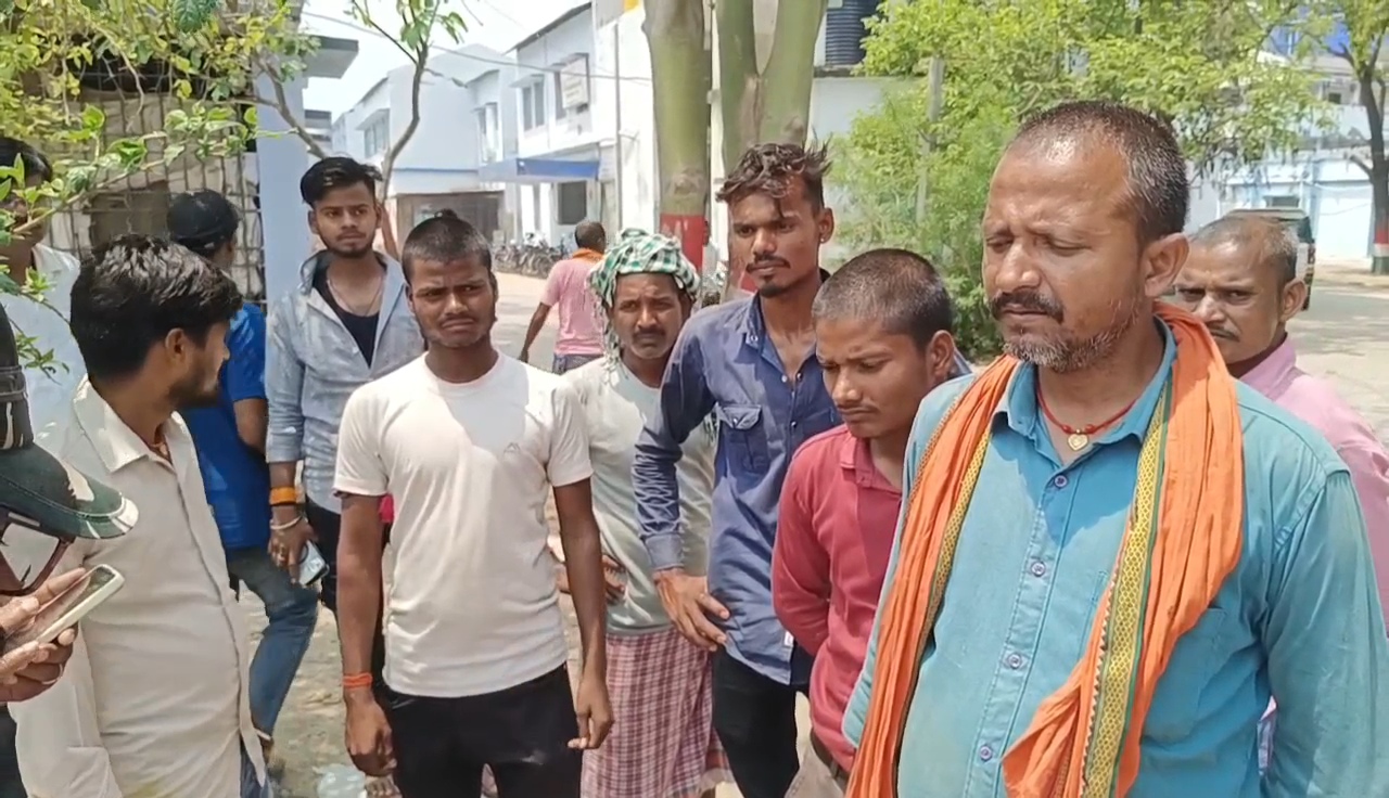 तिलक समारोह में नाई ने काम करने से किया मना, दबंगों ने नाई की गर्दन तोड़ मारी, नाई की हुई मौत 3